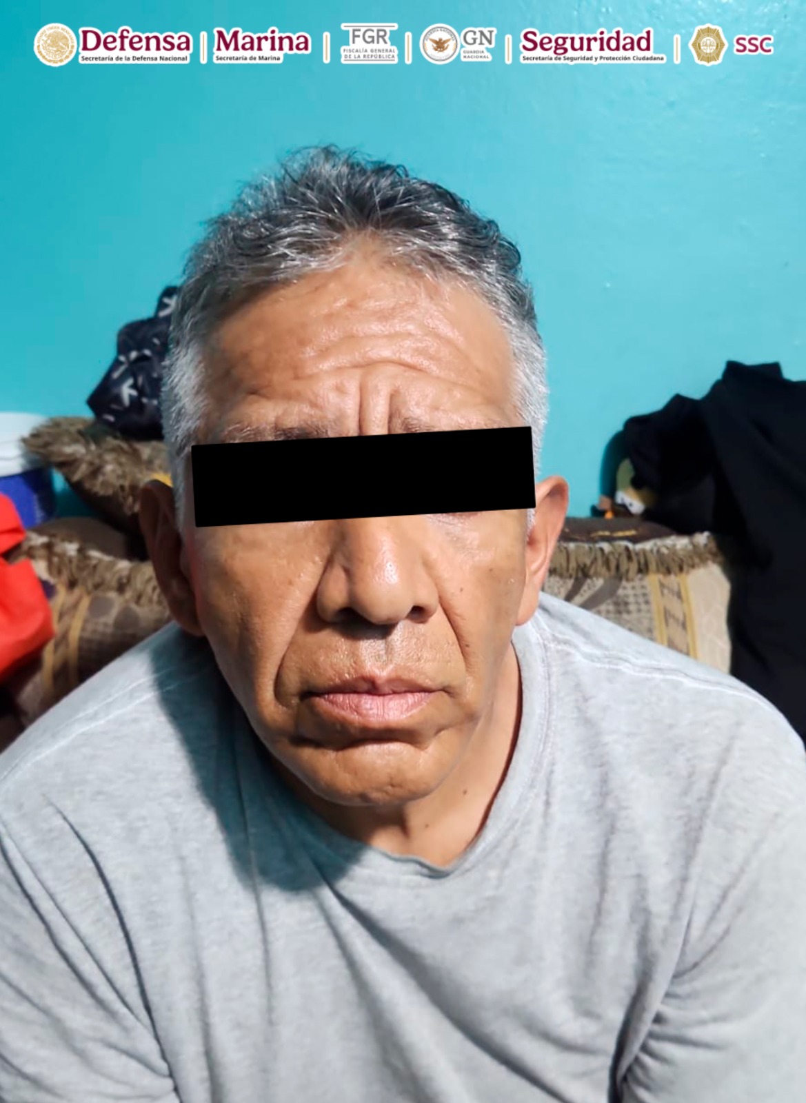En un cateo en Iztapalapa, autoridades detienen a dos personas con drogas y armas